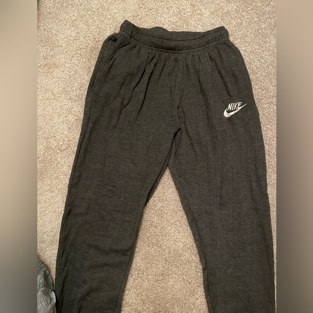 Nike L sweatpants